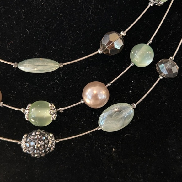 Layered Necklace Set - Picture 5 of 6